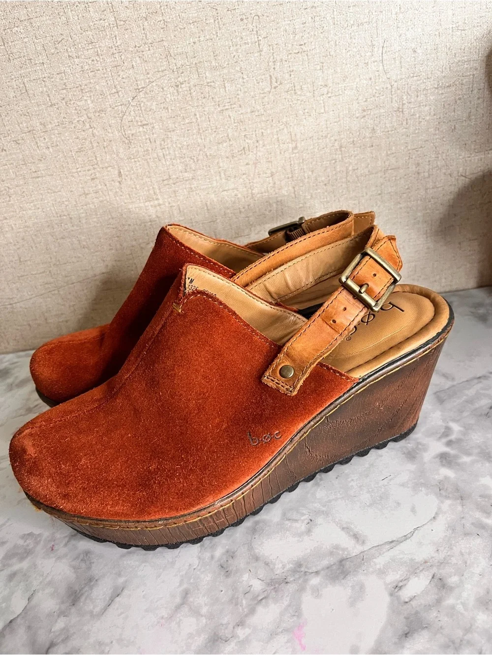 b.o.c. Rust Suede Wedge Slingback Clog - Tan Strap